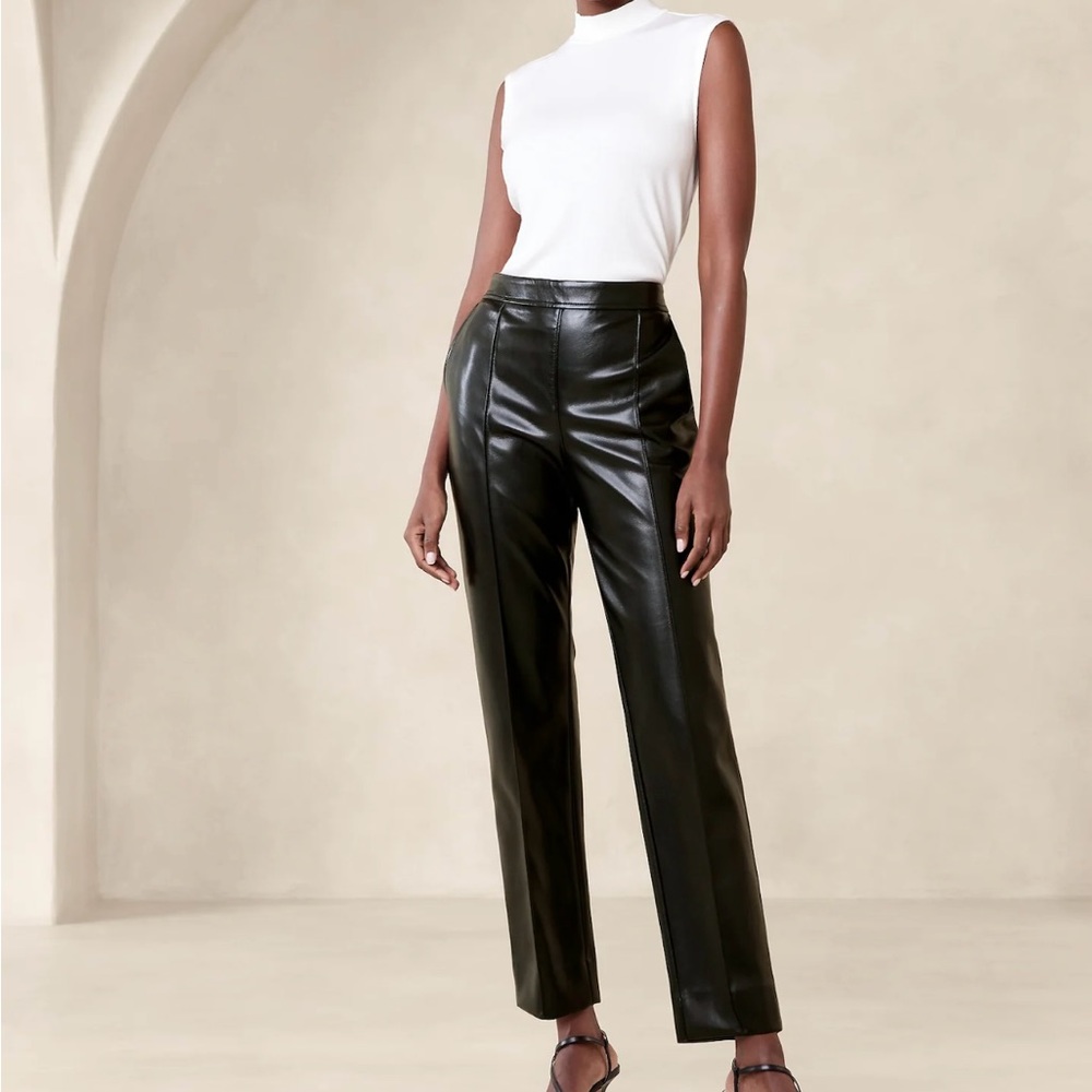 Never worn BR Factory vegan leather cropped pants. Size XS Petite. Color Black.